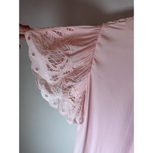 RAMY BROOK Rochelle V neck Eyelet Flutter Sleeve Blouse Top Pink Sz L NWT $345 - Picture 7 of 10